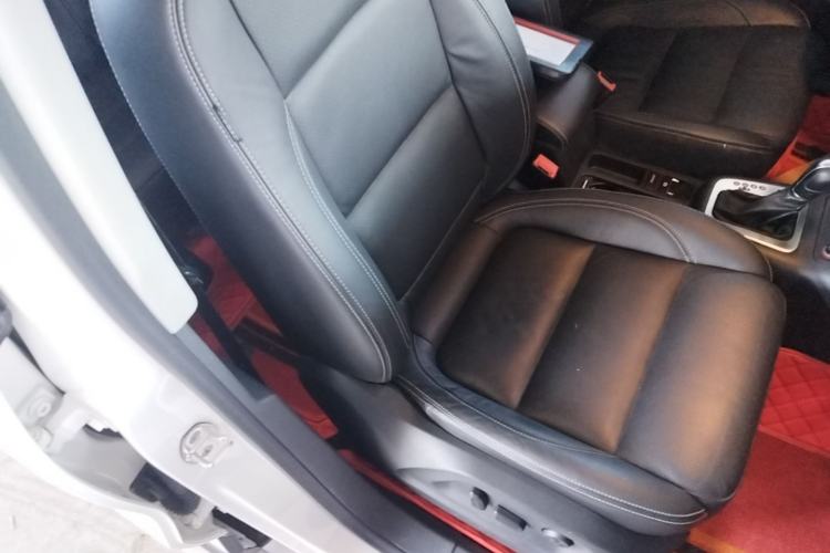 Used Volkswagen Tiguan 2015 1.8TSI Automatic Two-Wheel Drive Luxury Model Right Front Seat