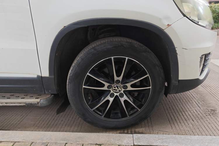Used Volkswagen Tiguan 2015 1.8TSI Automatic Two-Wheel Drive Luxury Model Right Front Wheel Hub