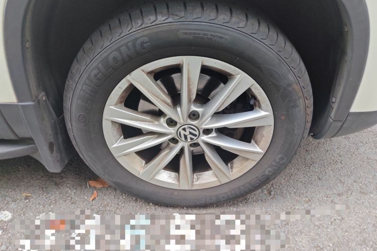 Used Volkswagen Tiguan 2015 1.8TSI Automatic Two-Wheel Drive Comfort Edition Right Front Wheel Hub