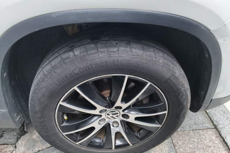 Used Volkswagen Tiguan 2015 1.8TSI Automatic Two-Wheel Drive Luxury Model Right Front Wheel Hub