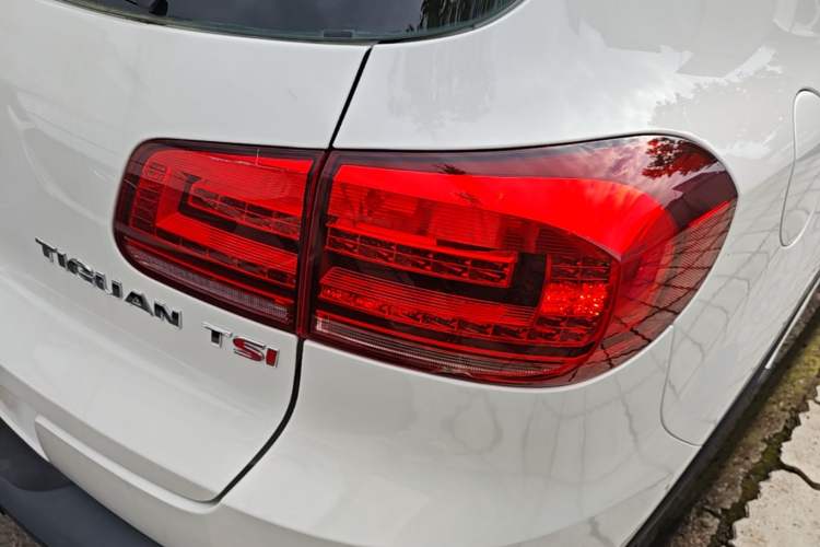 Used Volkswagen Tiguan 2015 1.8TSI Automatic Two-Wheel Drive Luxury Model Right Rear Taillight