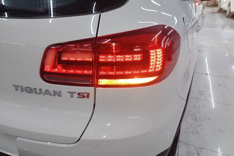 Used Volkswagen Tiguan 2015 1.8TSI Automatic Two-Wheel Drive Comfort Edition Right Rear Taillight
