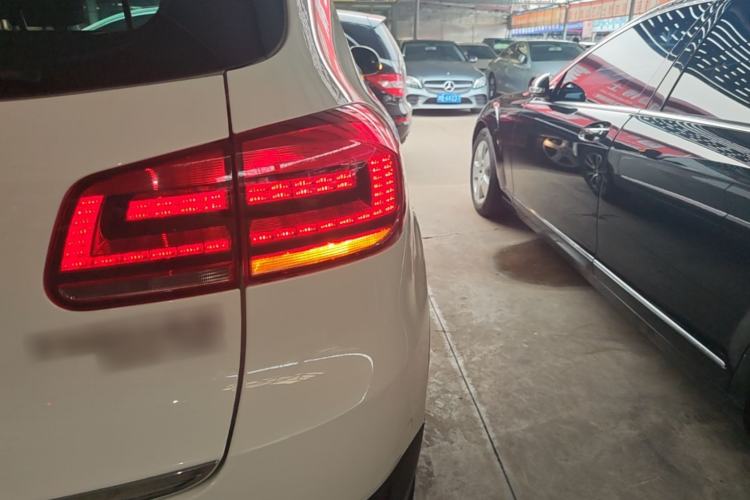 Used Volkswagen Tiguan 2015 1.8TSI Automatic Two-Wheel Drive Luxury Model Right Rear Taillight
