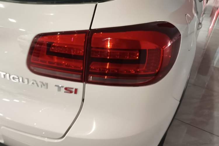 Used Volkswagen Tiguan 2015 1.8TSI Automatic Two-Wheel Drive Trend Edition Right Rear Taillight