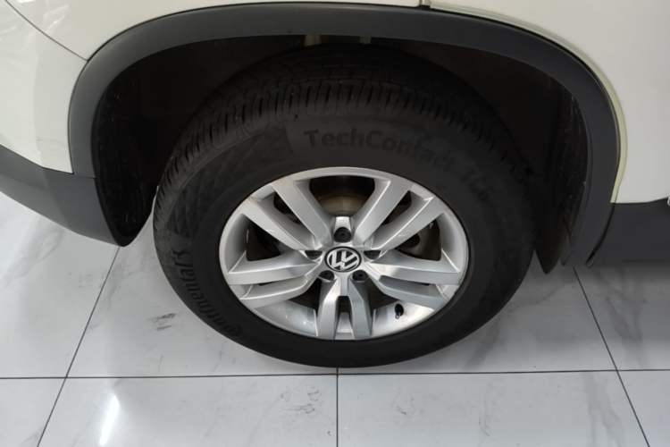 Used Volkswagen Tiguan 2015 1.8TSI Automatic Two-Wheel Drive Trend Edition Right Rear Wheel Hub