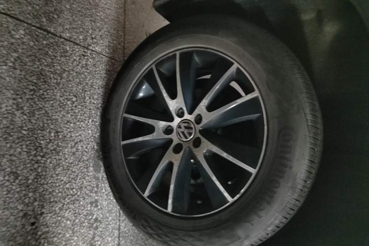 Used Volkswagen Tiguan 2015 1.8TSI Automatic Two-Wheel Drive Luxury Model Right Rear Wheel Hub