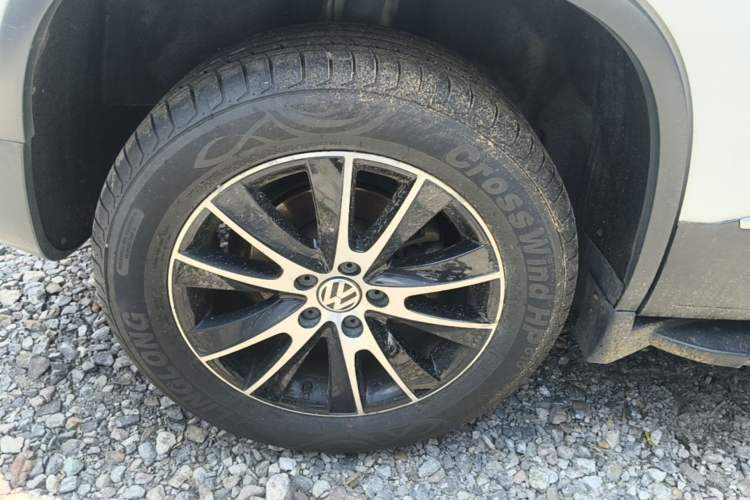 Used Volkswagen Tiguan 2015 1.8TSI Automatic Two-Wheel Drive Luxury Model Right Rear Wheel Hub