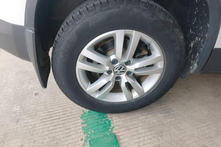Used Volkswagen Tiguan 2015 1.8TSI Automatic Two-Wheel Drive Trend Edition Right Rear Wheel Hub
