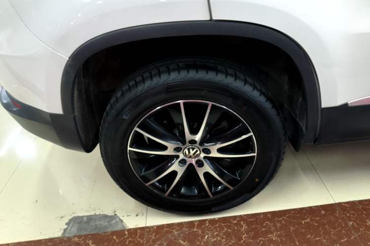 Used Volkswagen Tiguan 2015 1.8TSI Automatic Two-Wheel Drive Luxury Model Right Rear Wheel Hub