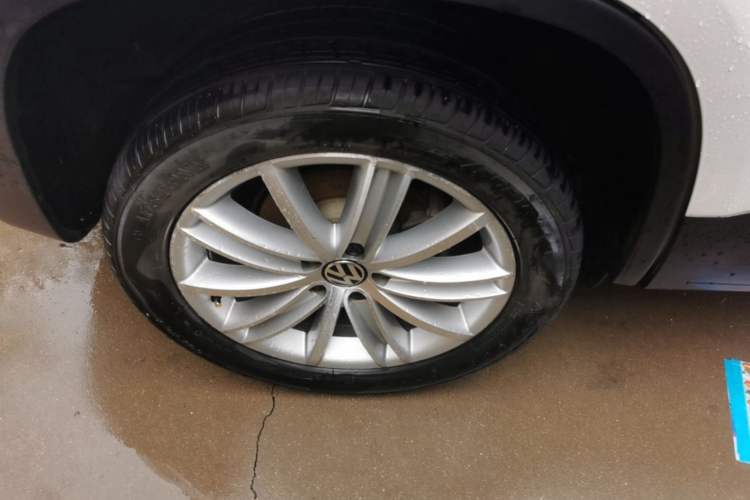 Used Volkswagen Tiguan 2015 1.8TSI Automatic Two-Wheel Drive Luxury Model Right Rear Wheel Hub