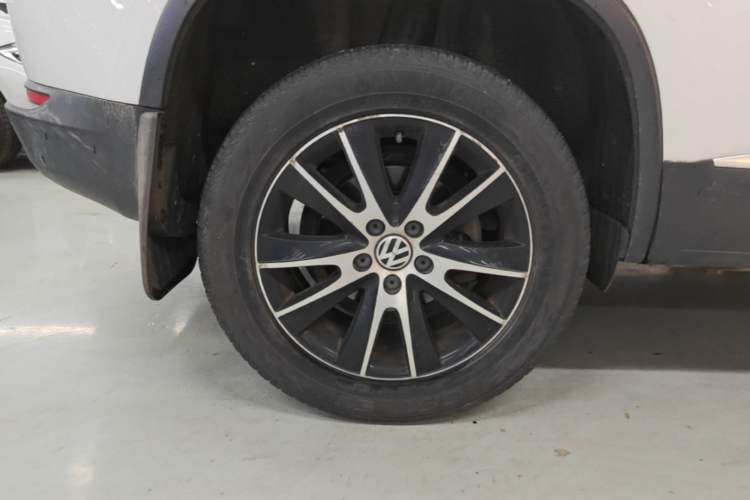 Used Volkswagen Tiguan 2015 1.8TSI Automatic Two-Wheel Drive Luxury Model Right Rear Wheel Hub