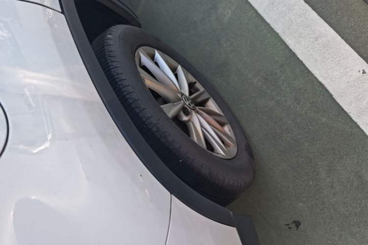 Used Volkswagen Tiguan 2015 1.8TSI Automatic Two-Wheel Drive Comfort Edition Right Rear Wheel Hub