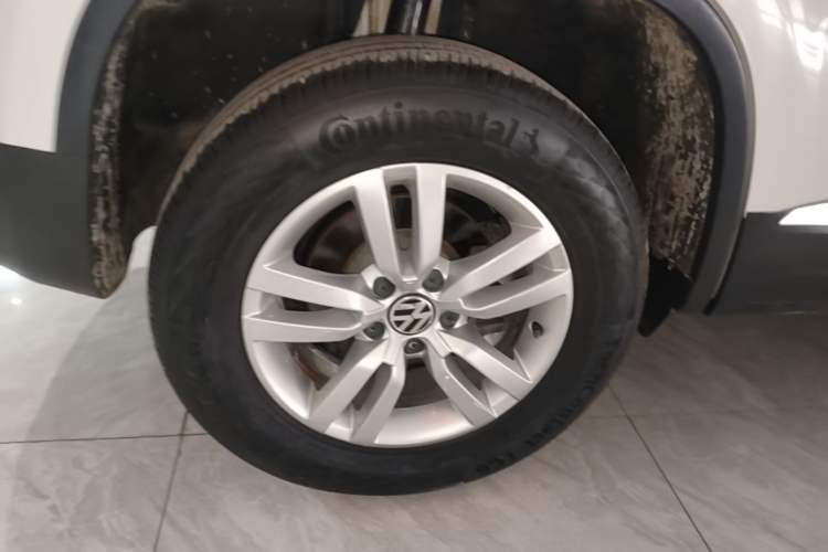 Used Volkswagen Tiguan 2015 1.8TSI Automatic Two-Wheel Drive Trend Edition Right Rear Wheel Hub