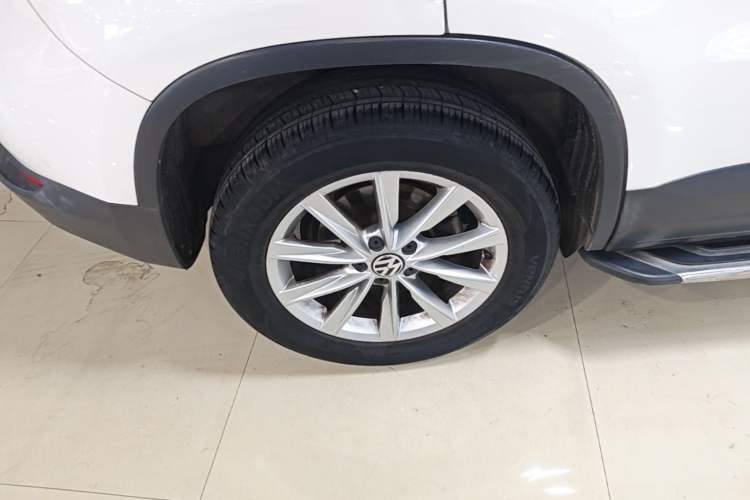 Used Volkswagen Tiguan 2015 1.8TSI Automatic Two-Wheel Drive Comfort Edition Right Rear Wheel Hub