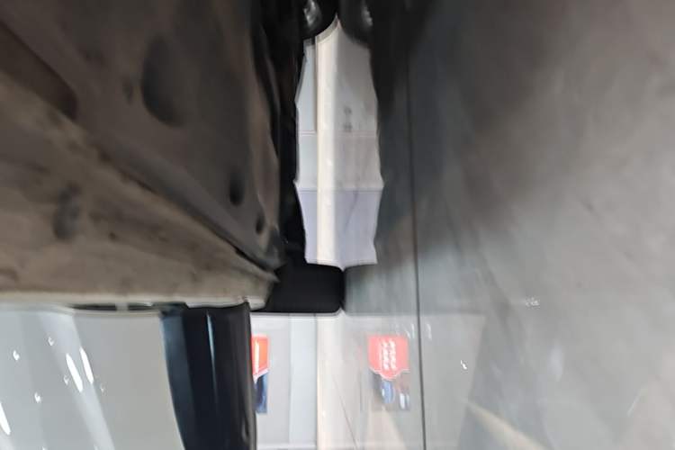 Used Volkswagen Tiguan 2015 1.8TSI Automatic All-Wheel Drive Comfort Edition Right Side Sill