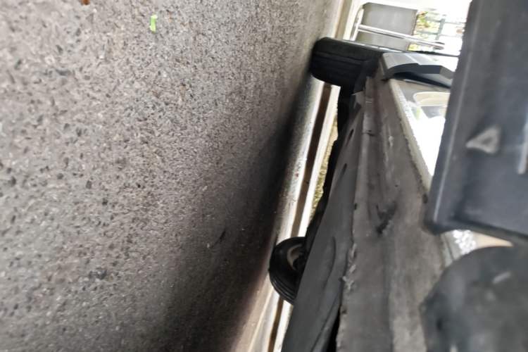 Used Volkswagen Tiguan 2015 1.8TSI Automatic Two-Wheel Drive Comfort Edition Right Side Sill