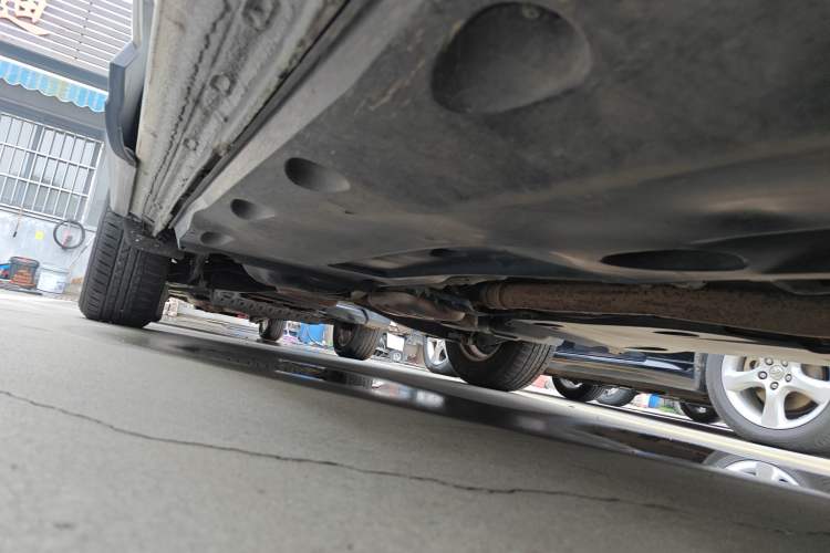 Used Volkswagen Tiguan 2015 1.8TSI Automatic Two-Wheel Drive Trend Edition Right Side Sill