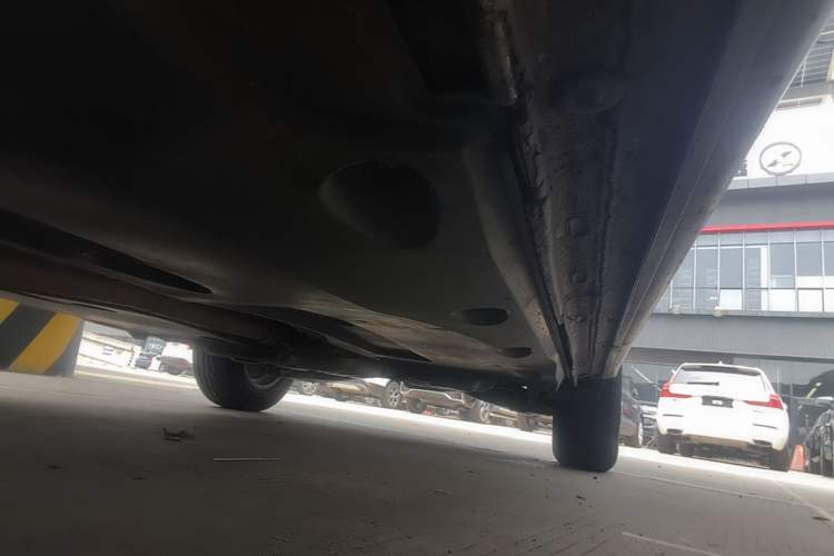 Used Volkswagen Tiguan 2015 1.8TSI Automatic Two-Wheel Drive Trend Edition Right Side Sill