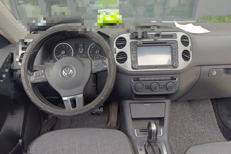 Used Volkswagen Tiguan 2015 1.8TSI Automatic All-Wheel Drive Style Vision Edition Steering Wheel