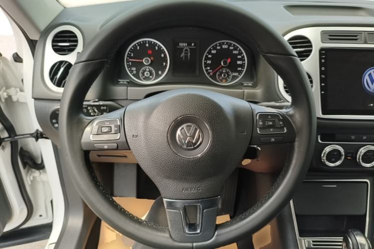 Used Volkswagen Tiguan 2015 1.8TSI Automatic Two-Wheel Drive Comfort Edition Steering Wheel