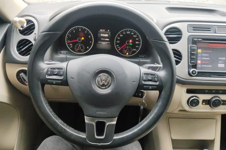Used Volkswagen Tiguan 2015 1.8TSI Automatic Two-Wheel Drive Comfort Edition Steering Wheel