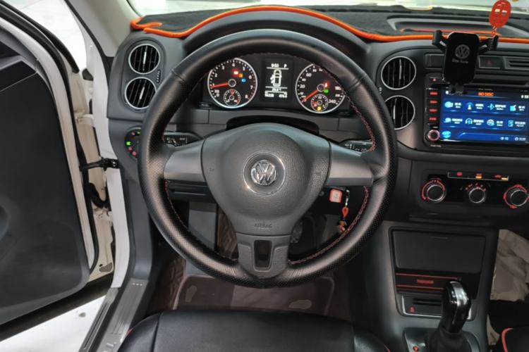 Used Volkswagen Tiguan 2015 1.8TSI Automatic Two-Wheel Drive Trend Edition Steering Wheel