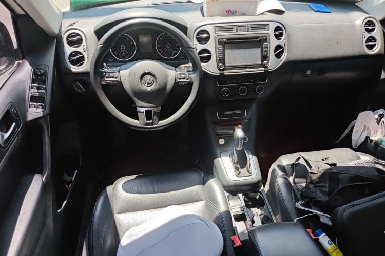 Used Volkswagen Tiguan 2015 1.8TSI Automatic All-Wheel-Drive Luxury Model Steering Wheel