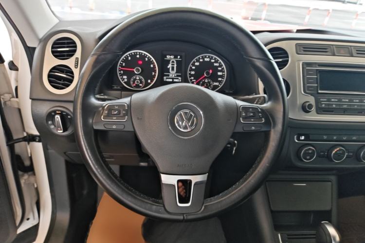 Used Volkswagen Tiguan 2015 1.8TSI Automatic Two-Wheel Drive Comfort Edition Steering Wheel