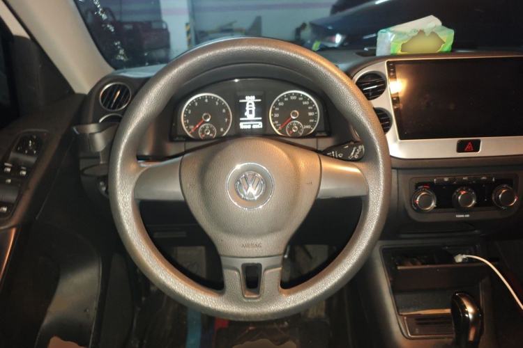 Used Volkswagen Tiguan 2015 1.8TSI Automatic Two-Wheel Drive Trend Edition Steering Wheel