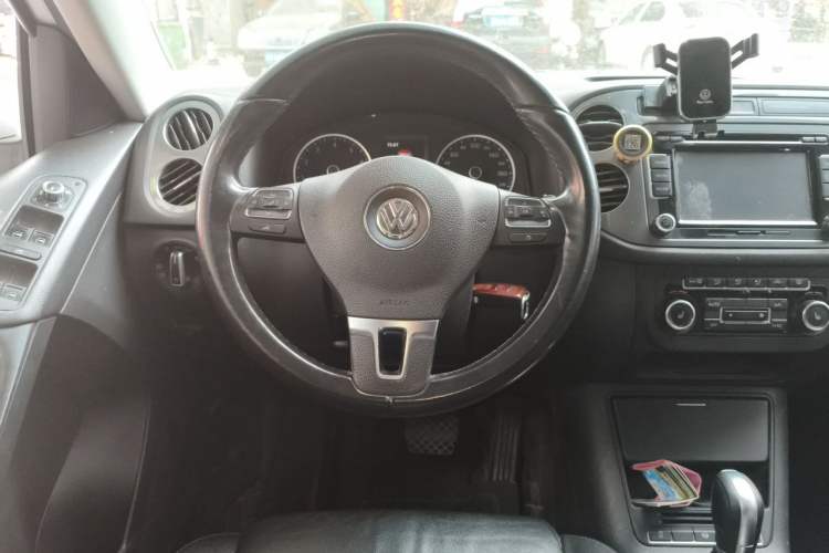 Used Volkswagen Tiguan 2015 2.0 TSI Comfort Edition Steering Wheel