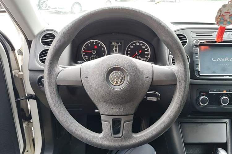 Used Volkswagen Tiguan 2015 1.8TSI Automatic Two-Wheel Drive Trend Edition Steering Wheel