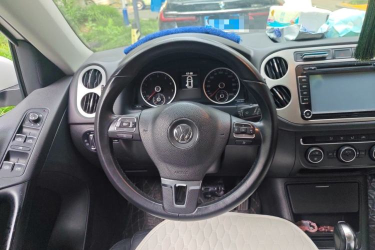 Used Volkswagen Tiguan 2015 1.8TSI Automatic Two-Wheel Drive Comfort Edition Steering Wheel