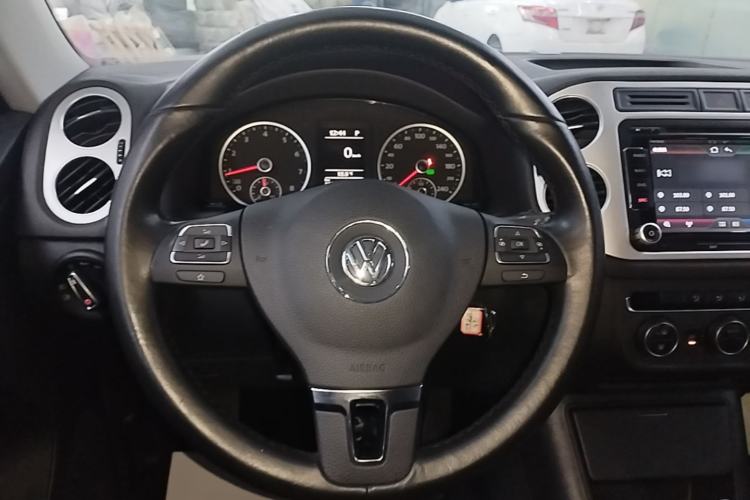 Used Volkswagen Tiguan 2015 1.8TSI Automatic Two-Wheel Drive Comfort Edition Steering Wheel