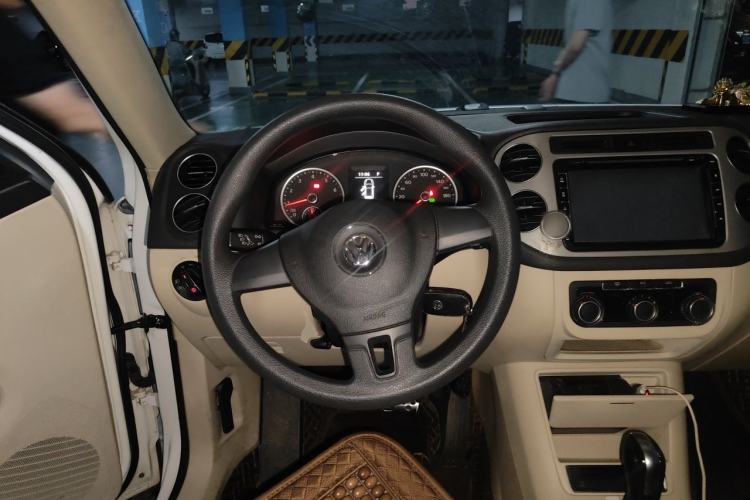 Used Volkswagen Tiguan 2015 1.8TSI Automatic Two-Wheel Drive Trend Edition Steering Wheel