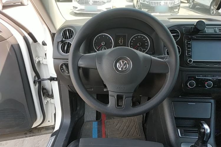 Used Volkswagen Tiguan 2015 1.8TSI Automatic Two-Wheel Drive Trend Edition Steering Wheel