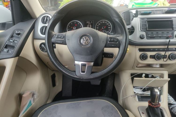 Used Volkswagen Tiguan 2015 1.8TSI Automatic Two-Wheel Drive Comfort Edition Steering Wheel