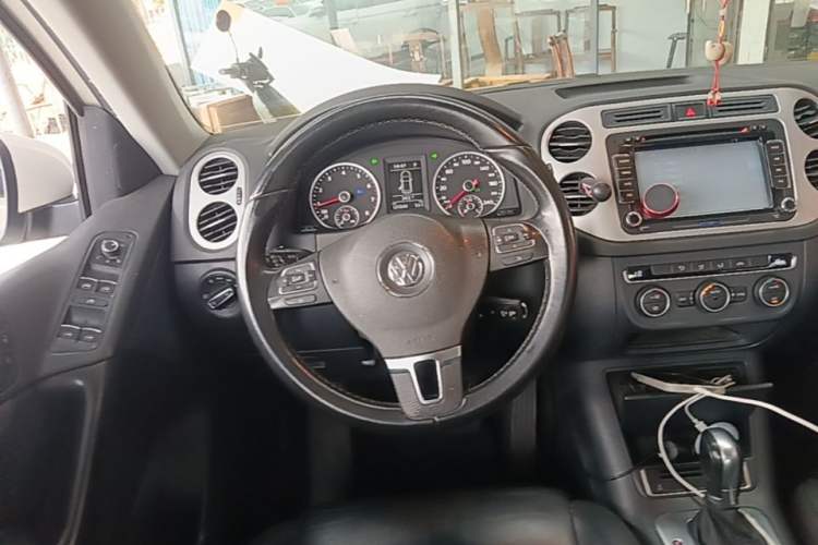 Used Volkswagen Tiguan 2015 1.8TSI Automatic Two-Wheel Drive Comfort Edition Steering Wheel
