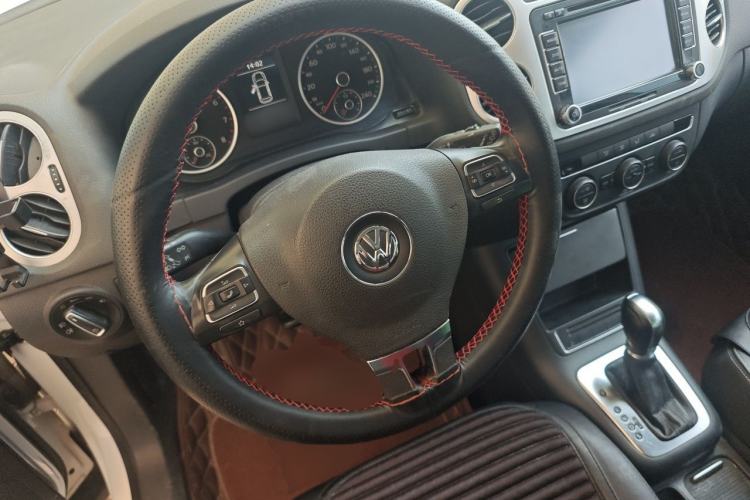 Used Volkswagen Tiguan 2015 1.8TSI Automatic Two-Wheel Drive Comfort Edition Steering Wheel