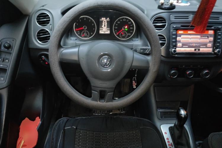 Used Volkswagen Tiguan 2015 1.8TSI Automatic Two-Wheel Drive Trend Edition Steering Wheel