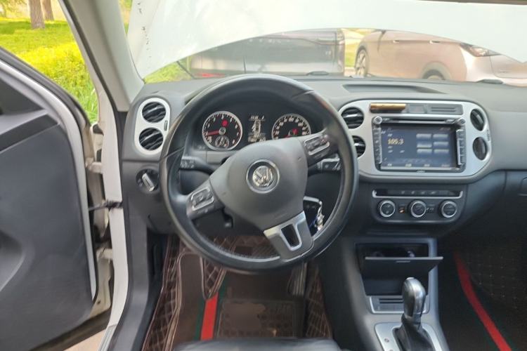 Used Volkswagen Tiguan 2015 1.8TSI Automatic Two-Wheel Drive Comfort Edition Steering Wheel
