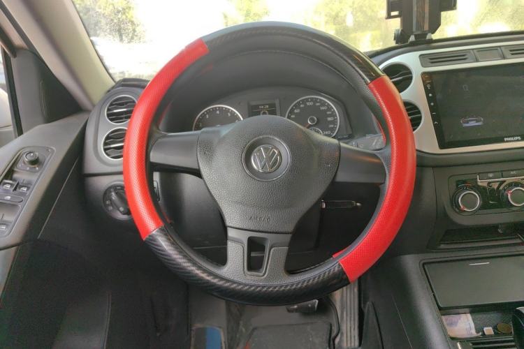 Used Volkswagen Tiguan 2015 1.8TSI Automatic Two-Wheel Drive Trend Edition Steering Wheel