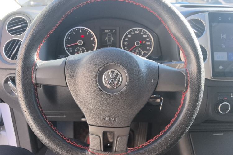 Used Volkswagen Tiguan 2015 1.8TSI Automatic Two-Wheel Drive Trend Edition Steering Wheel