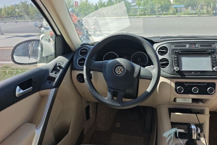 Used Volkswagen Tiguan 2015 1.8TSI Automatic Two-Wheel Drive Trend Edition Steering Wheel