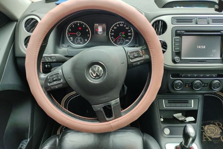 Used Volkswagen Tiguan 2015 1.8TSI Automatic Two-Wheel Drive Luxury Model Steering Wheel