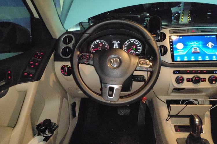 Used Volkswagen Tiguan 2015 1.8TSI Automatic Two-Wheel Drive Comfort Edition Steering Wheel