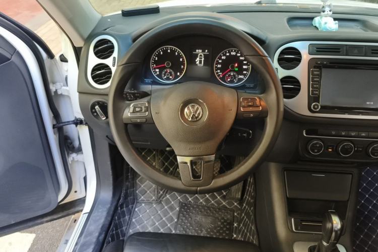 Used Volkswagen Tiguan 2015 1.8TSI Automatic Two-Wheel Drive Comfort Edition Steering Wheel