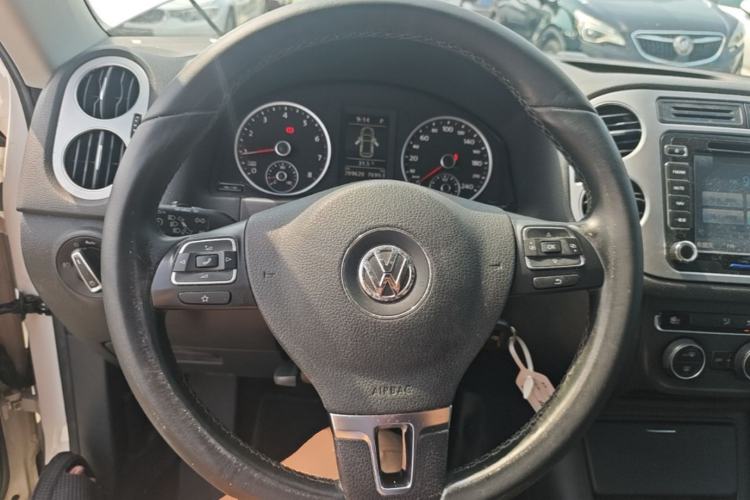 Used Volkswagen Tiguan 2015 1.8TSI Automatic Two-Wheel Drive Comfort Edition Steering Wheel