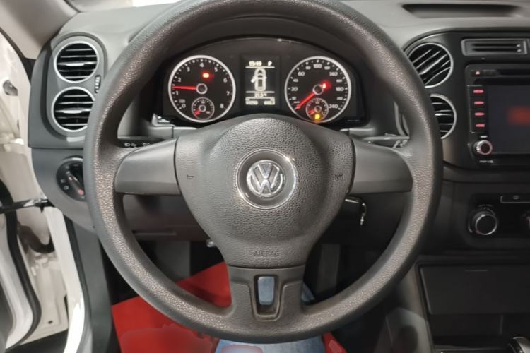Used Volkswagen Tiguan 2015 1.8TSI Automatic Two-Wheel Drive Trend Edition Steering Wheel