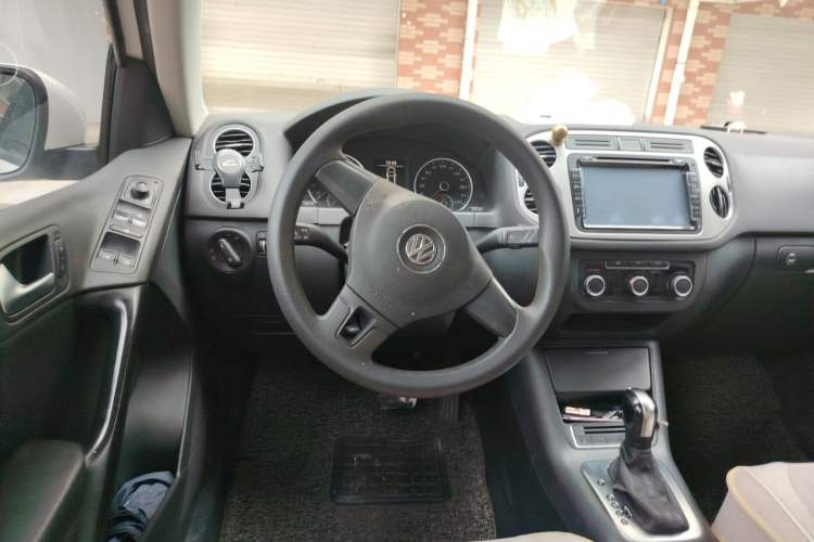 Used Volkswagen Tiguan 2015 1.8TSI Automatic Two-Wheel Drive Trend Edition Steering Wheel