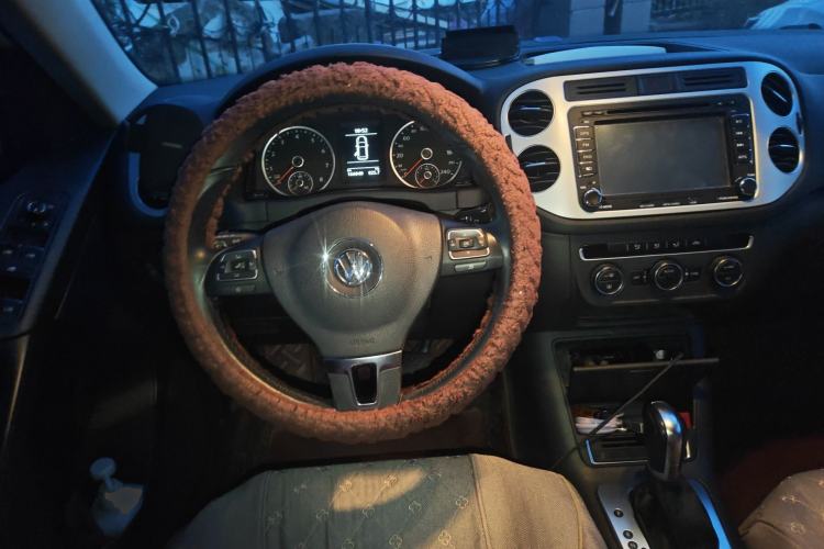 Used Volkswagen Tiguan 2015 1.8TSI Automatic Two-Wheel Drive Comfort Edition Steering Wheel